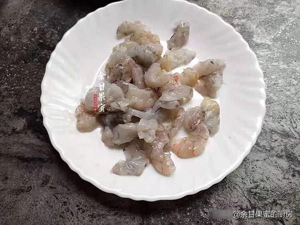 鲜香|末伏烙饼吃，将这食材擦丝加粉再加点虾仁，煎一煎软糯鲜香，赞
