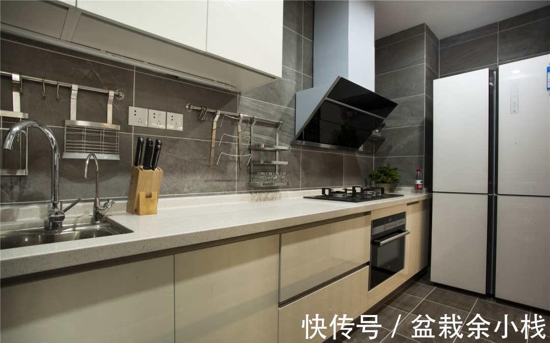 简约|独具创意的婚房,年轻化的装修和布置,打造简约和实用并存的家