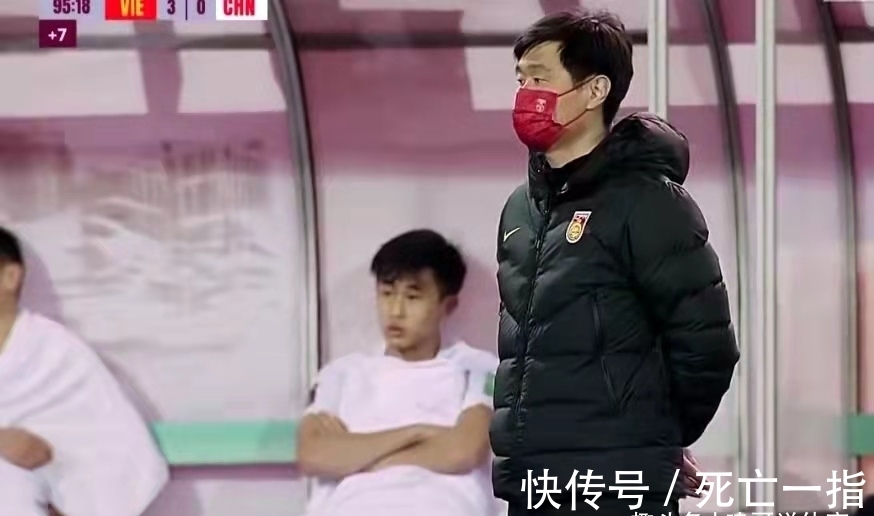 中国男足|和国足同病相怜?战胜日本逼平澳大利亚也被淘汰,他比国足要冤