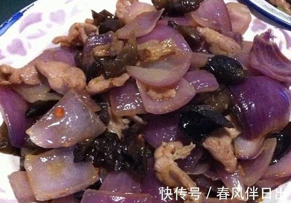 洋葱|儿子天天吵着吃洋葱,教你一方法,好吃又好看,连汤汁都不剩