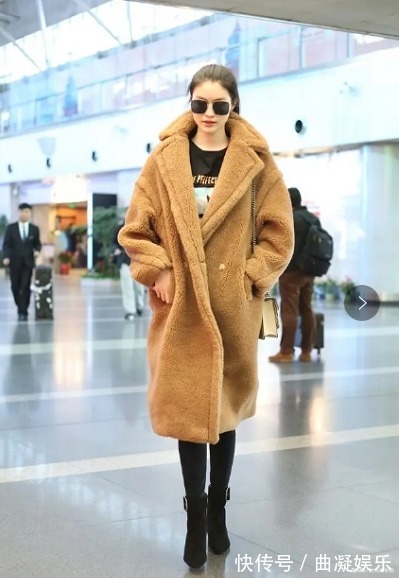 羊羔绒 “羽绒服”失宠了，今年最流行的外套是“它”，保暖时髦还减龄
