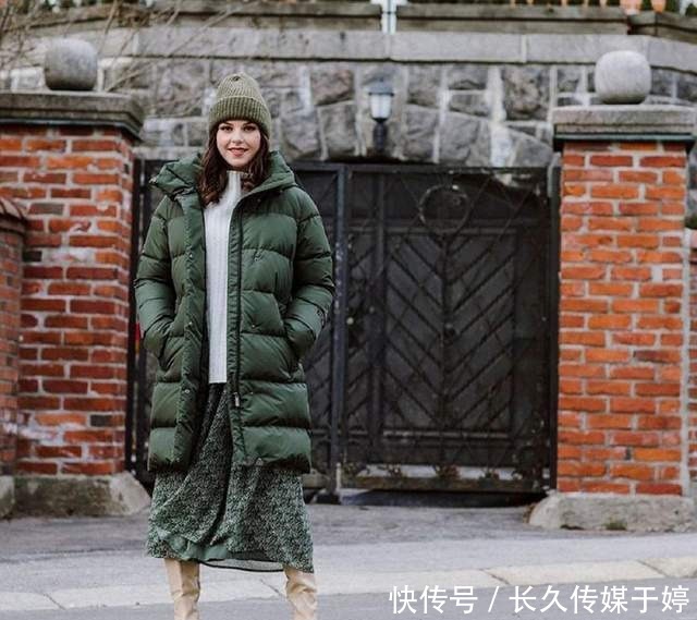冬天|半身裙+羽绒服,冬天这样穿,好看显瘦与保暖都可兼得