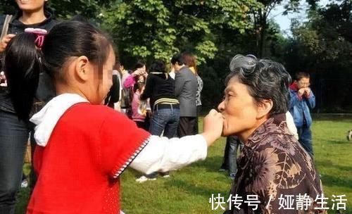 白叟|老人带孩子常说的5句话,看似哄娃实则毁娃,建议家长及时阻止