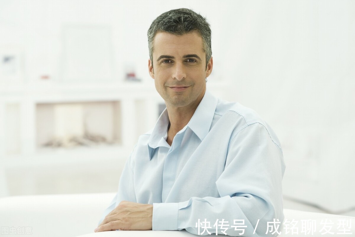 致癌物|中年人有白发最好别“染发”,试试这几种精干的发型,减龄又年轻