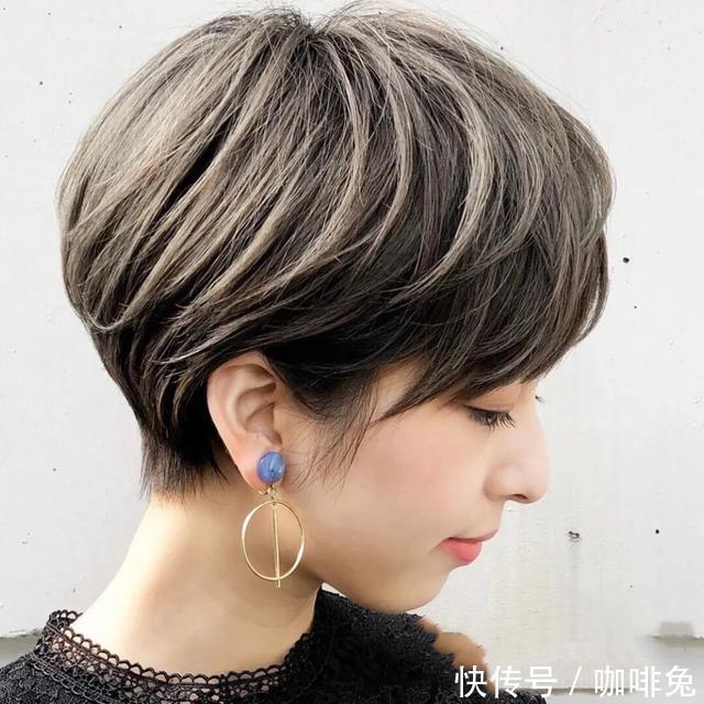 小子头|美女嫌太热,长发剪短发,清凉帅气很满意