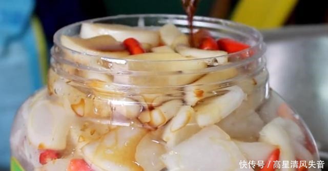 这样酱萝卜清淡脆爽,解油腻,3到5天就可以吃,保存好吃一年不坏