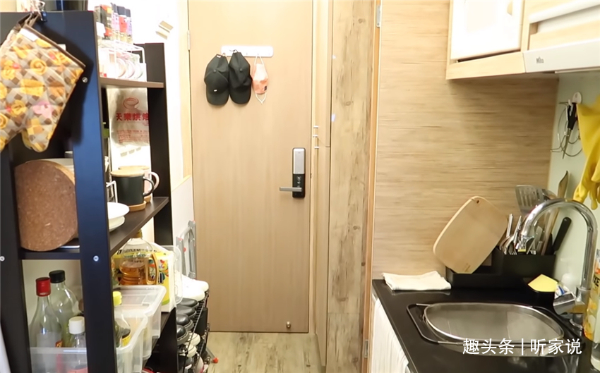 小房子|日本姑娘住进香港10㎡劏房,狭小的家,被这位90后整理得井井有条