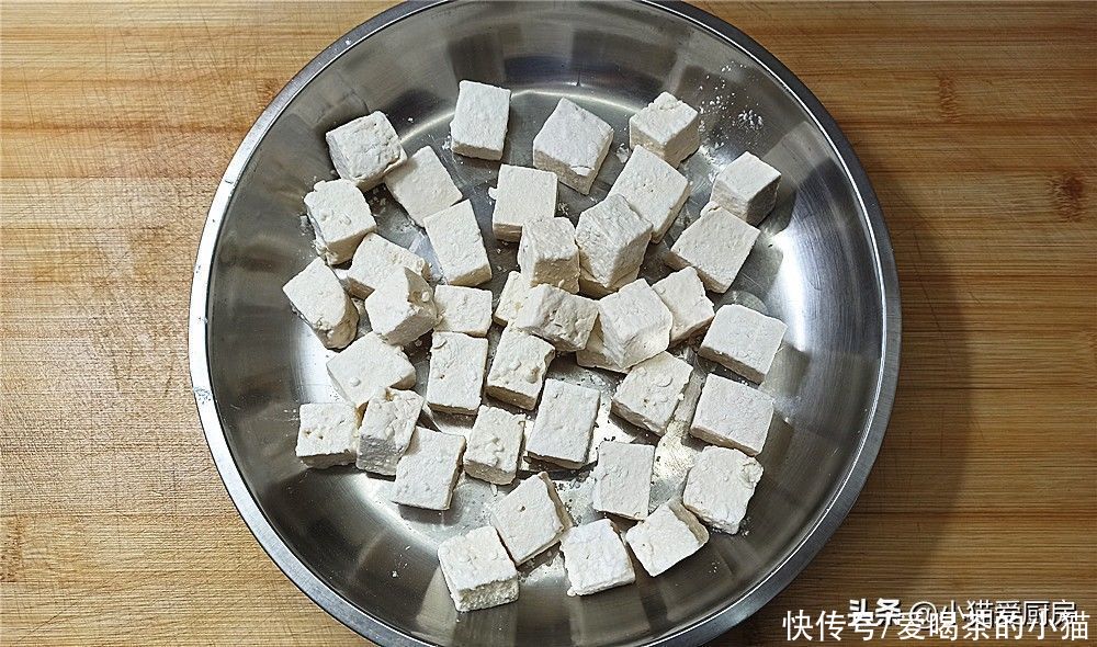 豆腐|教你好吃的糖醋脆皮豆腐,做法很简单,酸甜开胃,满满一盘不够吃