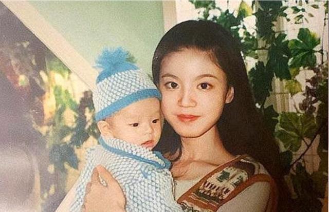 “谢父母不用整容之恩”:爸妈基因好,就是宝宝的“本钱”