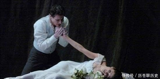 从《茶花女》和《杜十娘》的悲惨遭遇,浅析中西文化的异同