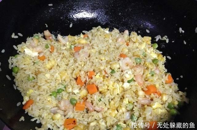 咖喱|用咖喱炒饭充满异域风情的做法,味道还不错!