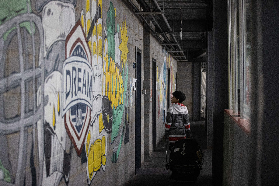 北京夢想ing隊(duì)|新華全媒+｜3600名小將！北京青少年冰球聯(lián)賽助燃冬奧熱情