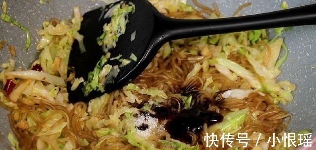 劲道|粉条最好吃的做法，我家隔三差五做一次，劲道爽滑，上桌就扫光