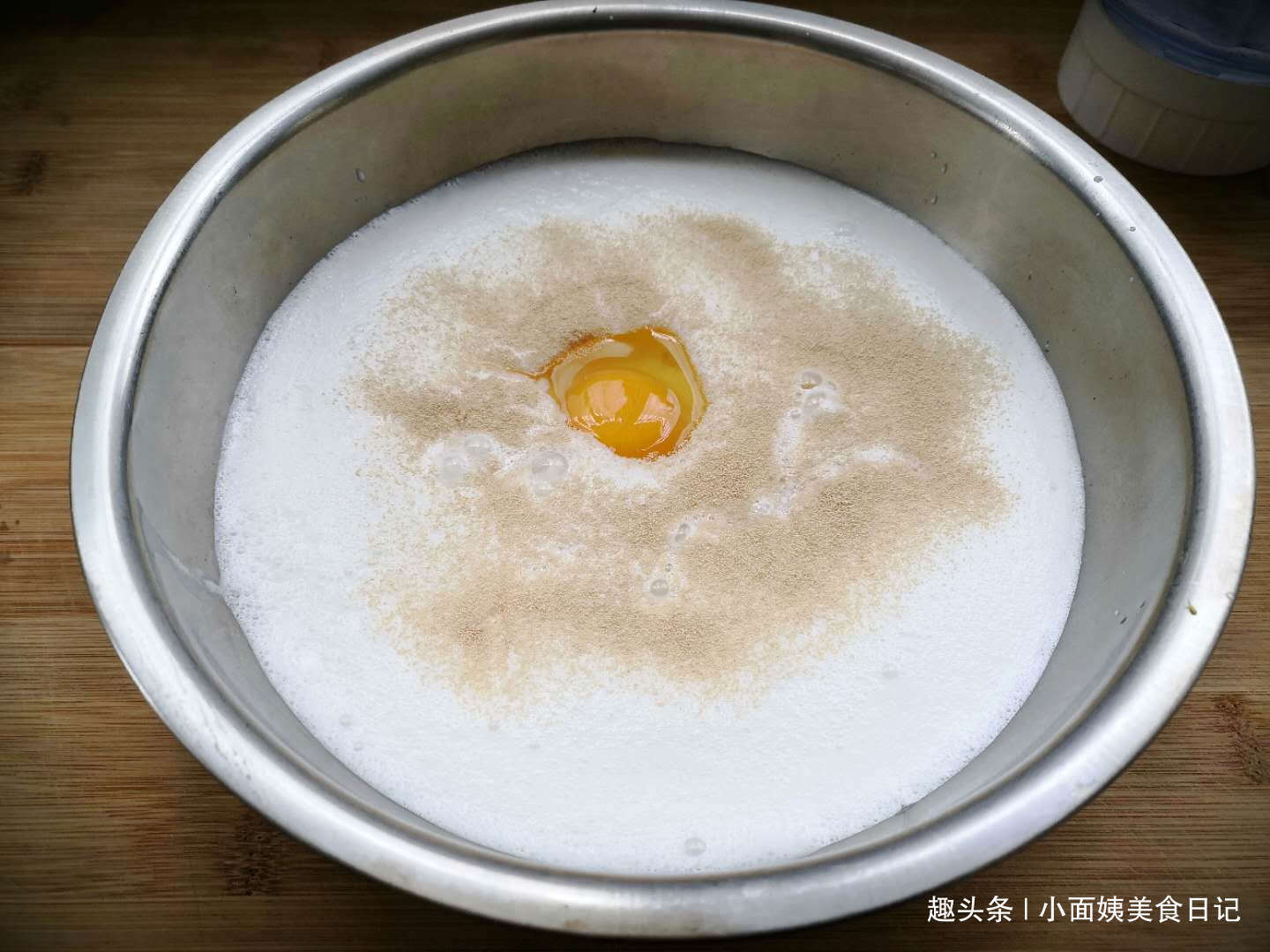 大米别煮粥，搅一搅手不碰面做米糕，比发糕简单，比蛋糕松软好吃