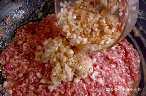 爱吃“饺子”的人有福了,饺子馆大厨,传授拌馅“秘方”,太香了