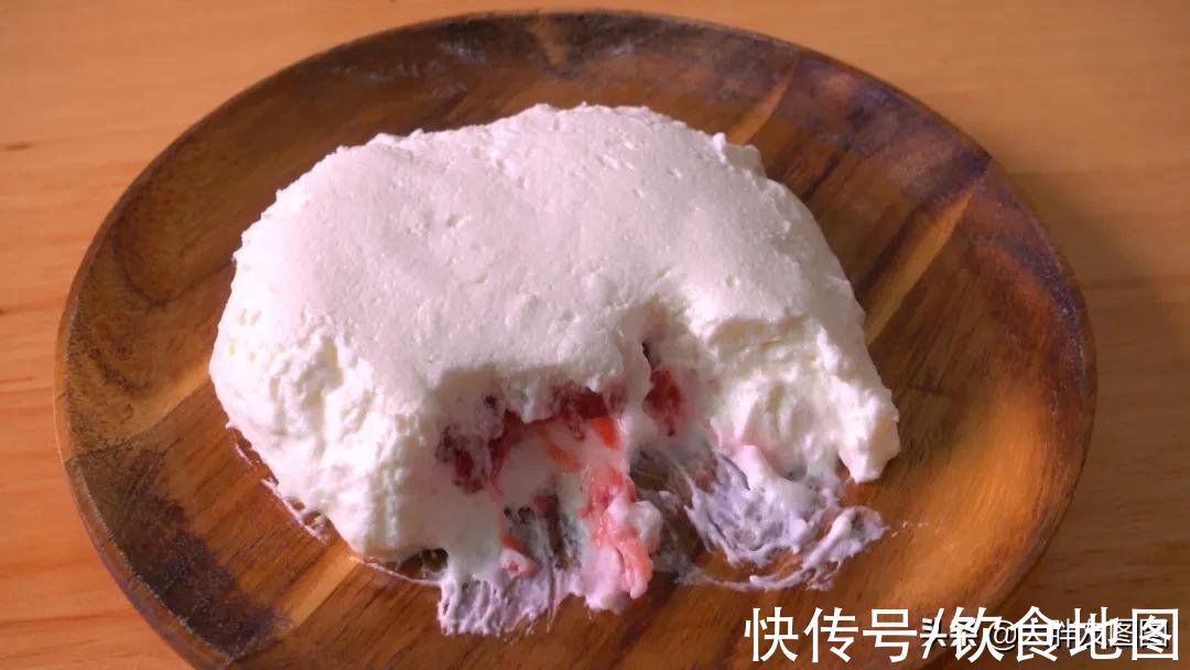 不要烤箱,没有面粉,自制绵密丝滑的安茹蛋糕,一勺挖开,馋了