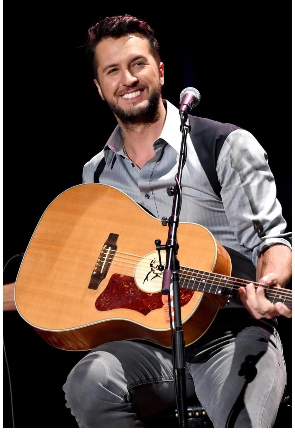 水果姐成为《艾伦秀》最新主持人