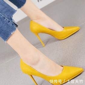 喜爱 既然高跟鞋受到美女的喜爱,为什么穿高跟鞋的越来越少?什么原因?