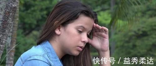 哈佛|哈佛心理学家:孩子自卑的4个表现,家长要及时干预