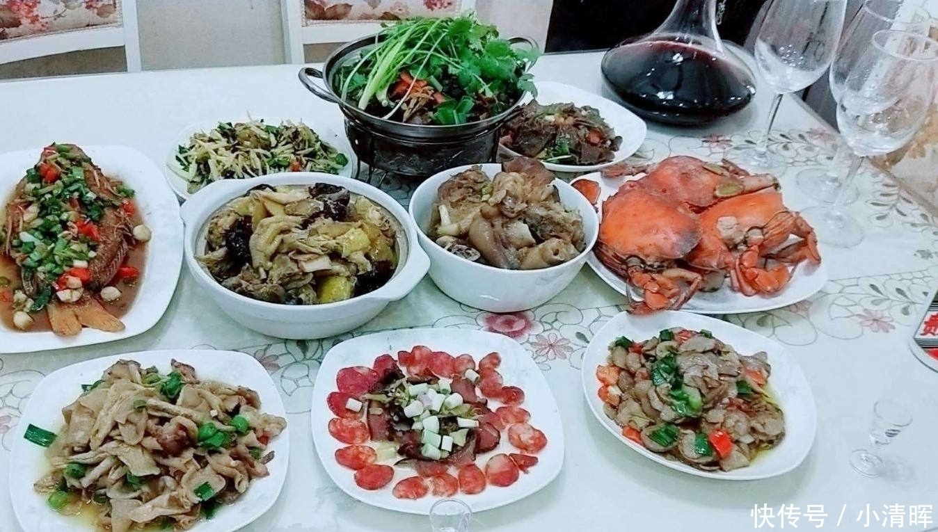 年夜饭|看看北方的年夜饭,再看看南方的年夜饭,网友:差距一目了然!