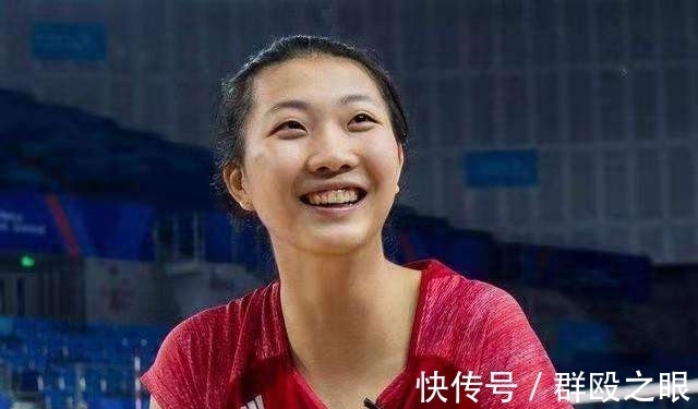 张常宁|恭喜!女排2米巨头再添殊荣,获蔡斌赏识,朱婷缺席她当新领袖?
