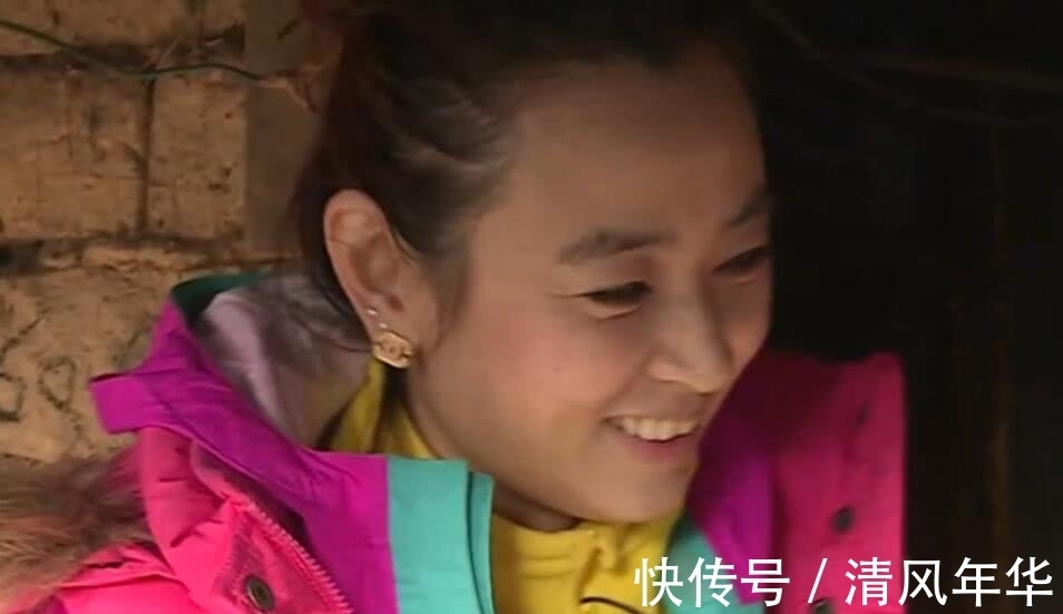 收养|《变形计》唯一幸运的农村女孩，没被退货还得到城市妈妈哥哥宠爱