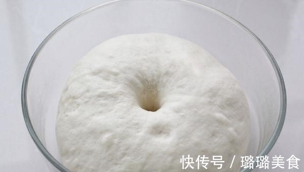豆沙|教你做出暄软豆沙包，上锅蒸10分钟，等5分钟出锅才更香甜