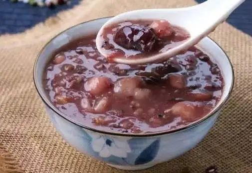 真正平民“补血方”，隔三差五吃，补血活血，脸色更红润