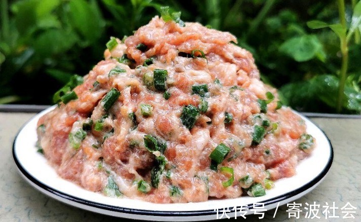 包子|调肉馅有窍门,多加“一水一油”,鲜嫩香味足,包饺子包子都好吃