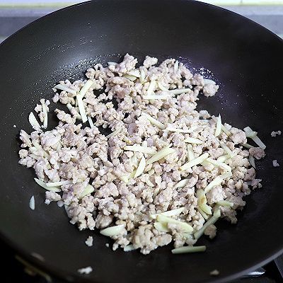 咸菜|10分钟鲜美榨菜肉末面