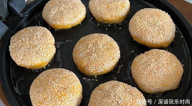 松软|教你做南瓜千层烧饼，松软香甜，营养美味，学会不用起早做早餐了