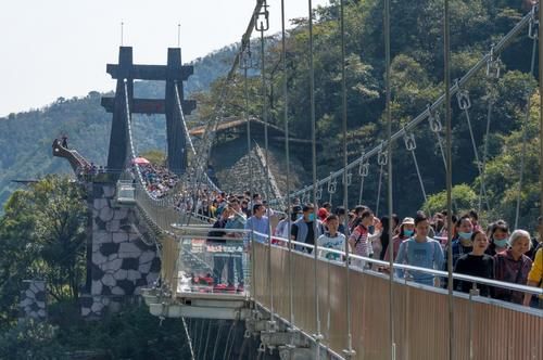 204.8亿！留粤过年的黄金周，文旅消费的实力为何不容小觑？