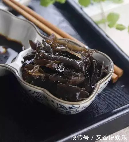 黑木耳|秋季记得要常吃以下10种食物，每一种食物都是血液垃圾的天敌！