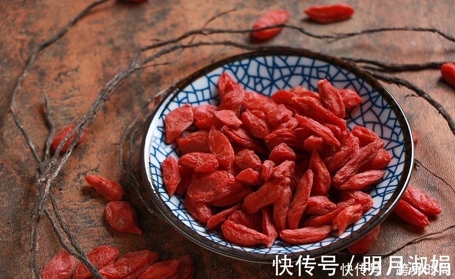 卵巢早衰|40岁后的女人，做好4事，多吃3物，助你养好卵巢，绝经不提前