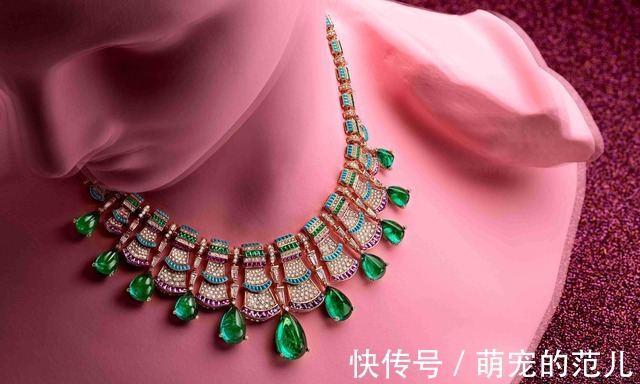 伊丽莎白·泰勒!珠宝为何可以抓住你的眼球呢珠宝的选购知识你了解了吗!