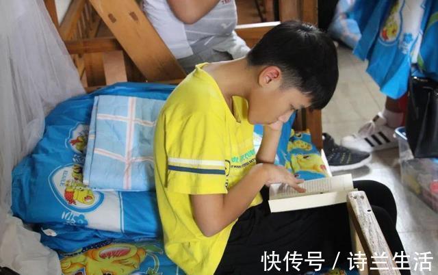 住校|“再苦也不让孩子住校”,白岩松谈对寄宿制的看法,值得家长深思