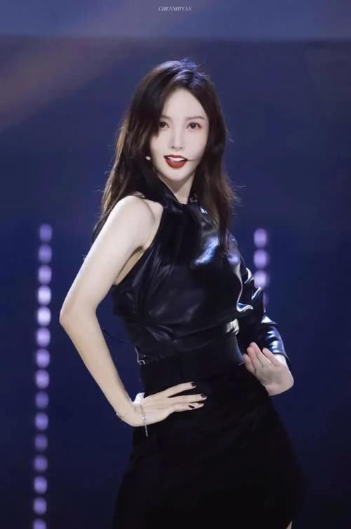 《披荆斩棘的哥哥》成团夜,张艺兴有望加盟,还有神秘嘉宾出席