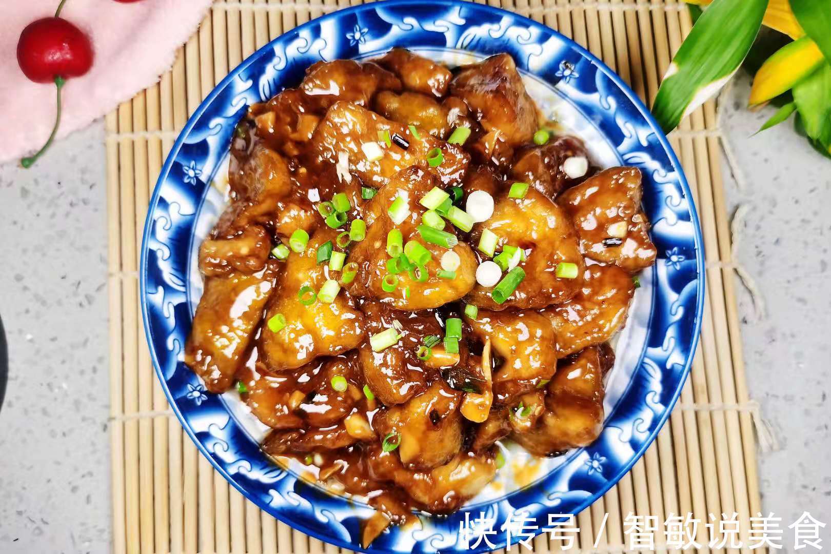 入秋后，茄子的无敌吃法，营养抗氧化，给肉都不换，真解馋