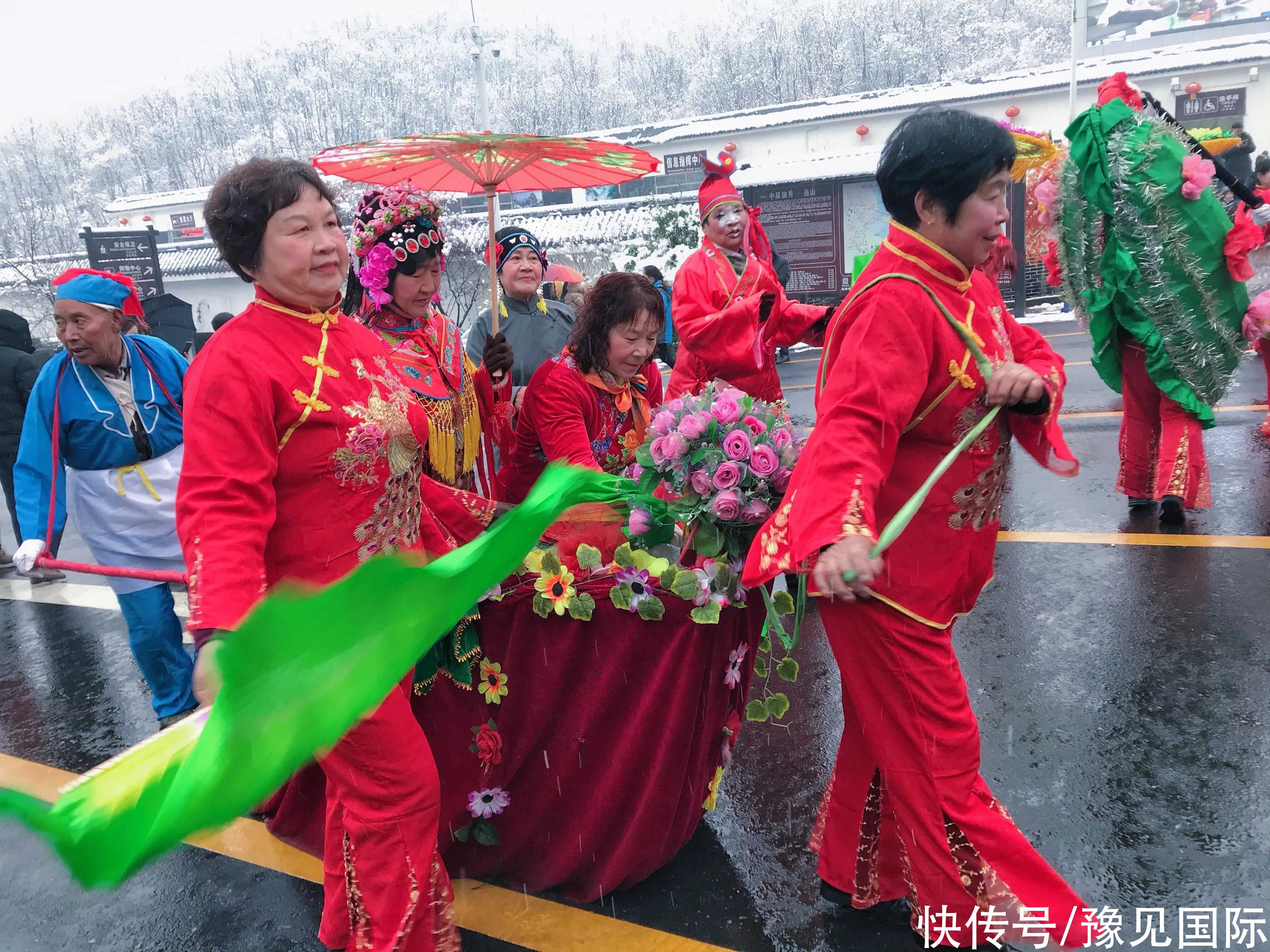 花海|吃汤圆 闹元宵 看民俗 赏雪景尧山元宵节就是不一样！