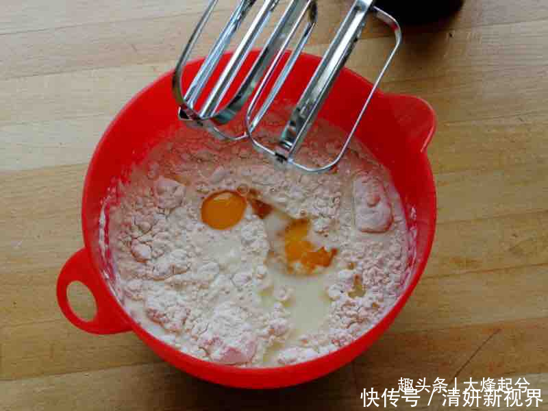 自制|在家自制挪威薄煎饼,香味扑鼻,简单又好吃,大家可以试试