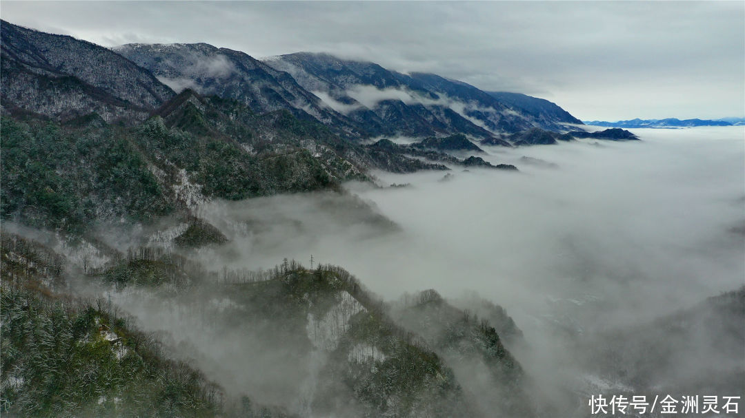 陕西平利：化龙山春雪云海，美如仙境