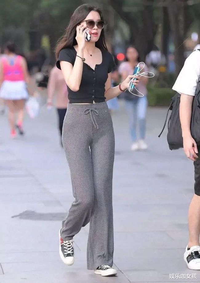 过时 “阔腿裤”过时了?事实并非如此,却成了“腿粗”的救星!