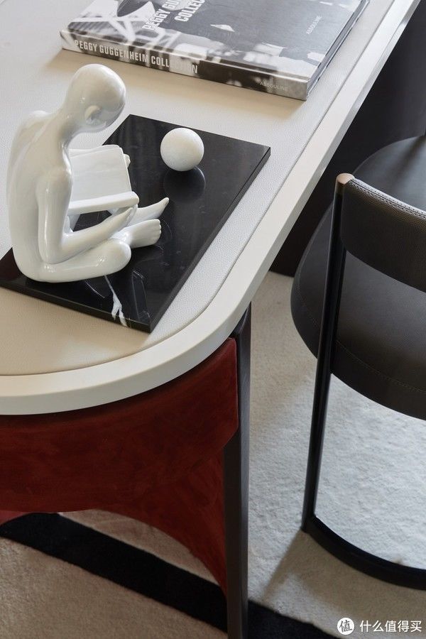 色调|参观了他的115㎡新家,才明白什么是轻奢感,一家人住着真舒服!