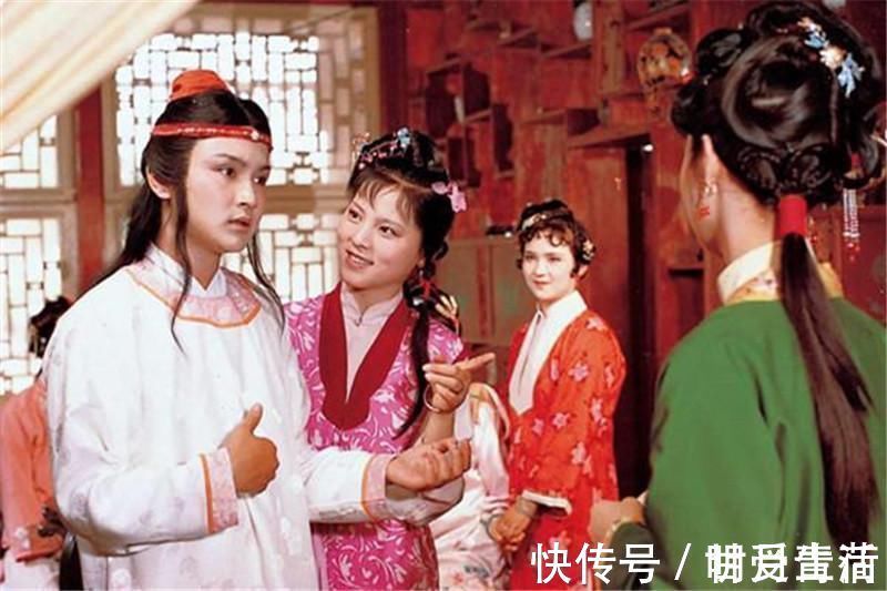 袭人!红楼梦中晴雯被赶出大观园,和袭人无关,背后告密的另有其人