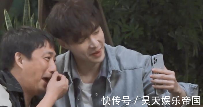 孙红雷|那英跟黄渤聊视频，促成极挑男人帮重聚，黄磊张艺兴舍不得挂电话