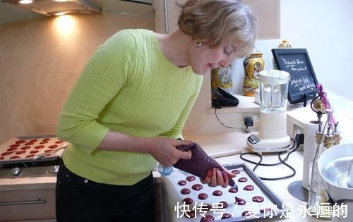 杏仁粉|法式甜点新贵：揭秘马卡龙的那些事儿！