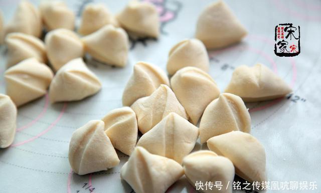 夏天吃饺子，韭菜靠边站，这菜鲜美养胃又水嫩，应该多吃