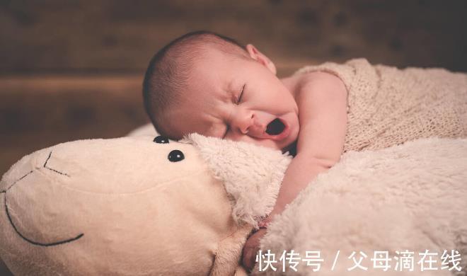 发育|宝宝睡觉时如果出现这3个表现,恭喜你!你家娃可能前途远大