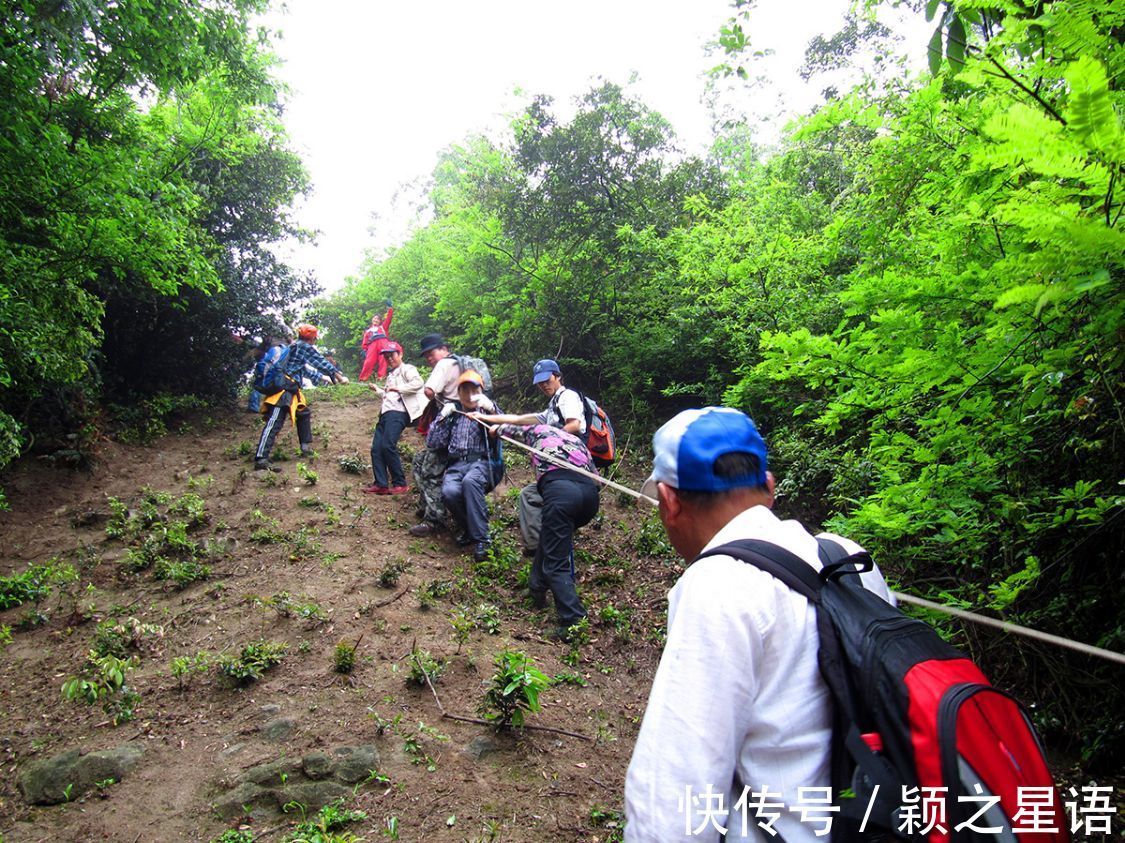 世外桃源|翻过栲栳山，眺望里杜湖水库边的村落，进入世外桃源