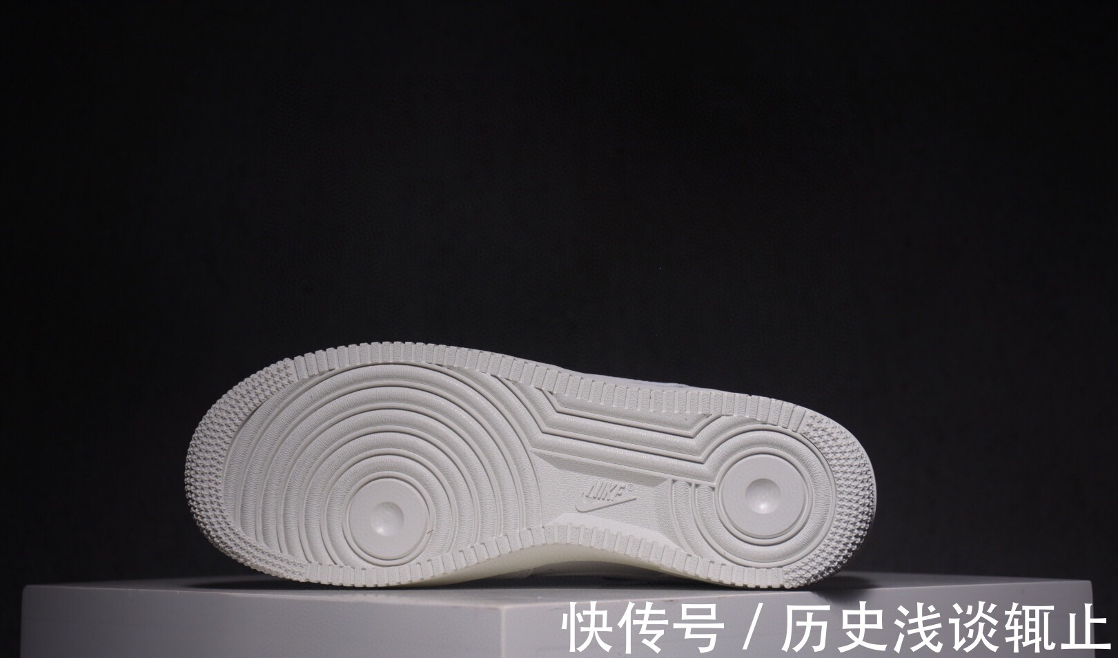 camper","m":"68682267cf866ddca58c32ed584411d8abe4c89","nlabel":"stat_3049071475:zm.news.so.com:55So54ix6IKy5paw55Sf,pageType_zmt,glevel_3","ntag":"tfashion;sfashion_时尚;cfashion_P:时尚:kate:rose;cfashion_S:5:4889:联名:vans;cf